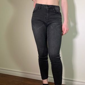 Black skinny jeans